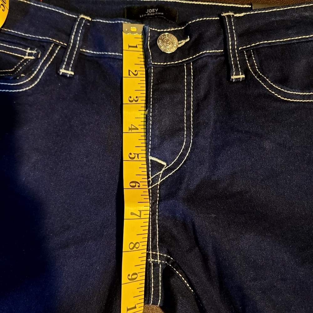 True Religon JOEY LOW RISE FLARE JEAN NWT - Picture 6 of 8